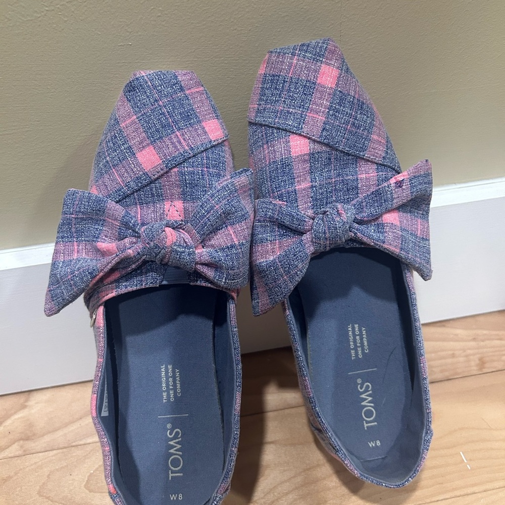 TOMS Checkered Flats with Bow Detail